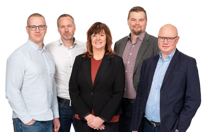 Attollo_grupp-min