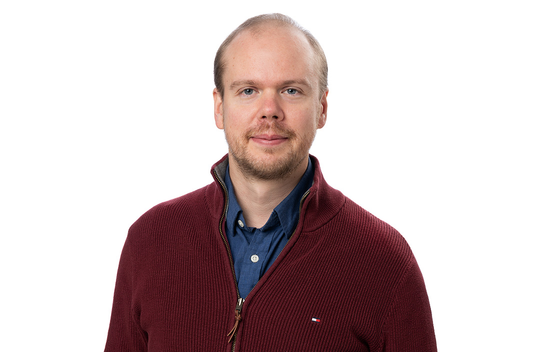 Attollo patrik karlsson